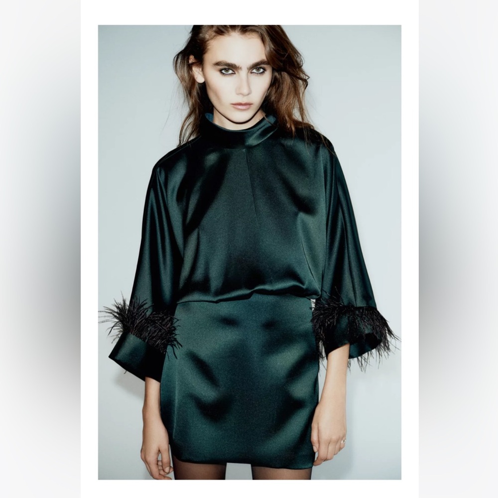 ZARA DARK GREEN FEATHER SATIN EFFECT SHORT DRESS